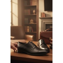 Enoch Hakiki Deri Siyah Lazer Kesim Nokta Detaylı Cap-Toe Bağcıklı Klasik Erkek Ayakkabı