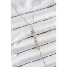 Shoplet Buğz Pirinç Zirkon Taşlı Sıralı Yıldız Figürlü Y Model Gümüş Renk Kadın Kolye