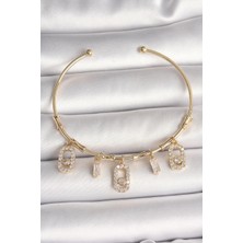 Shoplet Buğz Pirinç Gold Renk Sallantı Zirkon Taşlı Messika Figür Charm Kadın Bileklik