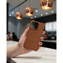 KumOziShop iPhone 15 Pro Uyumlu Mat Magsafe Özellikli Damla Desenli Kılıf