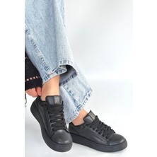 Erbilden Yier Siyah Cilt Bağcıklı Spor Ayakkabı