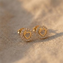 Zeino Zirkon Taşlı Kalp Detaylı Çelik Küpe - 14K Altın Rengi Kaplama, 1 cm