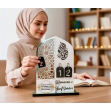 Allians 30 Günlük Ramazan Takvimi ve Günün Ibadeti Kartelası Ahşap Masa Dekoru