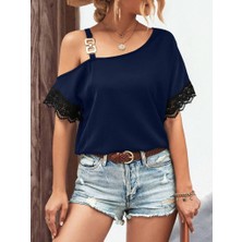 Nova Epoxy Art Kadın Tek Omuzu Askılı Kısa Kollu Toka Detaylı Dantelli Viskon Bluz