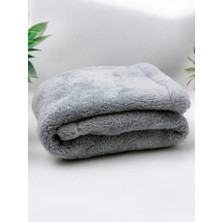 Özbience Yumuşak ve Hafif Kedi Battaniyesi 60X80 Cm, Konfor ve Şıklık Sağlar