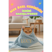 Özbience Kişiye Özel Pati Nakışlı Açık Mavi Kedi Havlusu Battaniyesi 80X80 cm