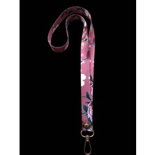 Staffy Pembe Zemin Çiçekli Tema Yaka Ipi ve Kartlık