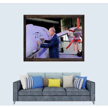 Lioncraft Cumhurbaşkanımız Recep Tayyip Erdoğan, Akıncı Çerçeveli Cam Duvar Tablosu 40X60 cm