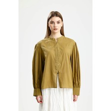 Büzgü Detaylı Pamuklu Gömlek Yağ Yeşili