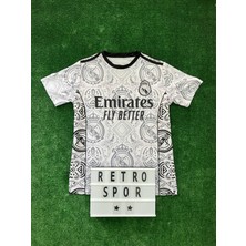 Cristiano Ronaldo Real Madrid Özel Tasarım Kısa Kol  Beyaz Siyah Renk Logolu Forma