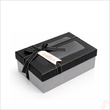 Süsle Bebek ve Parti Pencereli ve Fiyonklu Dikdörtgen Hediye Kutusu 18,5 cm – Siyah