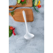 Özbience Yumuşak Silikon Kepçe, 30CM – Dayanıklı ve Pratik Mutfak Gereci