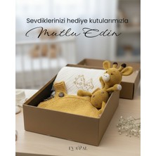 Evapal El Yapımı Bebek Hediye Kutusu – Zürafa Oyuncaklı 4’lü Yenidoğan Seti