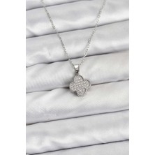 Skygo 316L Çelik Zincir Gümüş Renk Zirkon Taşlı Yonca Model Kadın Kolye - TJ-BKO10772