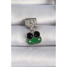 Hatıra Kutusu 316L Çelik Gümüş Renk Sallantılı Yeşil Kurbağa Figür Nomination Charm - Lisinya