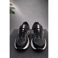 Premium Erkek Günlük Sneaker – Siyah Beyaz Rahat Taban Spor Ayakkabı