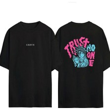 Urbvn Trust No Tasarım Baskılı Siyah Oversize T Shirt
