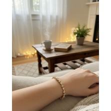 Huma Butik Takı Aksesuar Zirkon Taşlı Üçgen Detaylı Çelik Bileklik