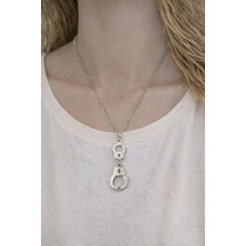 Herşey Nota Metal Figürlü Zincirli Kolye – Çift Parçalı Tasarım