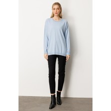 Mutlu Ertan Kadın Kolları Yürütmeli Sıfır Yaka Triko Bluz Mavi 20255