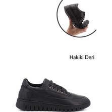 Gönderi(r) Kadın Siyah Bağcıklı Hakiki Deri Comfort Ayakkabı