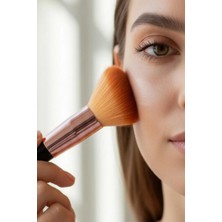 3b Trend Gold Kabzalı Profesyonel Pudra Fırçası Yumuşak Kıllarla Kusursuz