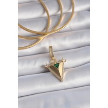 Taş Ve Oyun Atölyesi Taşveoyunatölyesi Pirinç Gold Renk Zirkon Taşlı 3D Üçgen Model Ajda Charm TG27BC1002