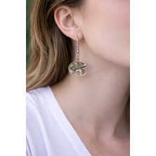 Herşey Nota Ressam Paleti ve Fırça Figürlü Sallantılı Metal Küpe – Sanat Temalı Tasarım