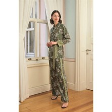 Moda Şahsenem Çiçek Yaprak ve Etnik Desenli Pijama Takımı