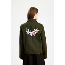 Pamuklu Gabardin Nakışlı Fıt Ceket Haki