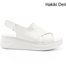 Gönderi(r) Kadın Beyaz Cırt Bantlı Dolgu Topuk Hakiki Deri Comfort Sandalet