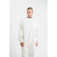 Etiler Collection Unisex Uzun Kol Bisiklet Yaka Yıkamalı Sweatshirt - Beyaz