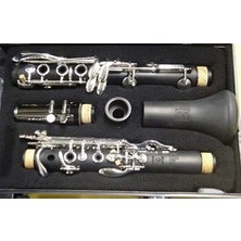 Conn LB320VNPC Leblanc Bliss Plastik Klarnet | Dayanıklı Polimer Gövde Kolay Üfleme Sağlayan Mekanizma ve Başlangıç Seviyesi Için Ideal