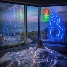 Biz Bu İşin Keyif Kısmındayız Kadın Figürlü Neon Tabela