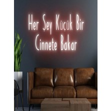 Biz Bu İşin Keyif Kısmındayız Her Şey Küçük Bir Cinnete Bakar Yazılı Neon Tabela