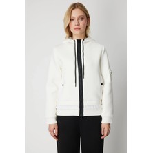 On Fashion Kadın Kapüşonlu Cepli Ekru Mont 60703
