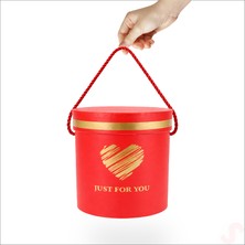 Süsle Bebek ve Parti Just For You Silindir Hediye Kutusu 15,5 cm Orta Boy – Kırmızı