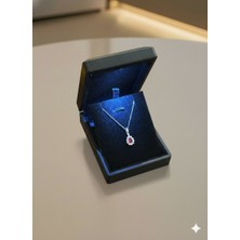 Ada Life Gümüş (Işıklı Kutulu) 925 Ayar Gümüş Damla Taşlı Model Zirkon Taşlı Kadın Kolye