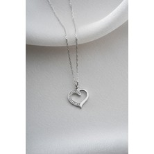 Two Arts Kadın 925 Ayar Gümüş Yarım Zirkon Taşlı Kalp Kolye | 925 Gümüş