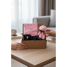 Lapidaria Sevgiliye Romantik Hediye Seti | Hot Flowers, Pembe Ayıcık , Kalpli Kolye