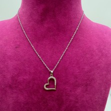 Mare Accessories Taşlı Gümüş Işıltılı Kalp Çelik Kolye