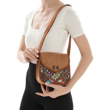 Missbag Kadın El Yapımı Etnik Mandala Desenli Kilit Kapama Küçük Boy Askılı Kahve Omuz Çantası