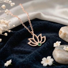 Aytoba 925 Ayar Gümüş Kişiye Özel 14 Ayar Altın Kaplama Rose Rengi Doğum Taşlı Lotus Kolye