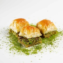Araz Et Antep Özel Fıstıklı Baklava 1 kg - Bol Fıstıklı ve El Açması Gurme Baklava