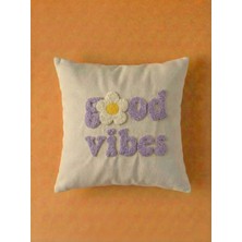 Maharat Good Vibes Yazılı Desenli Tasarım Punch Kırlent Yastık Kılıfı
