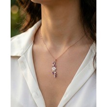 BG Jewellery Taşlı Manolya Çiçeği 925 Ayar Gümüş Kolye
