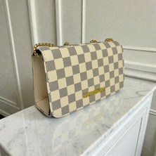 Zeravie Butik Kadın Krem Damalı Desenli Zincir Askılı Omuz Çantası - Gold Logolu Şık El ve Kol Çantası