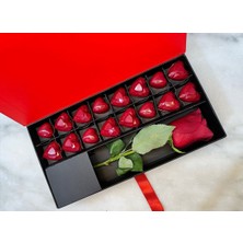 Neşeli Yolculuk Sevgililer Gününe Özel Belçika Çikolatası Süet Şık Kutusunda