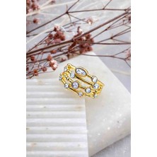 Stainless Steel Ayarlanabilir Altın Renk Zirkon Taşlı Çelik Yüzük – Parlak Taşlı, Şık ve Dayanıklı Kadın Yüzük