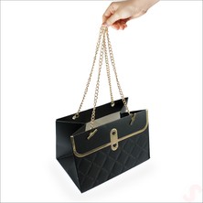 Süsle Bebek ve Parti Zincir Askılı Karton Hediye Çantası 15×11×10 cm – Siyah
